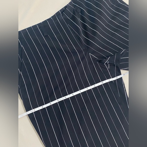Anne Klein pinstripe crop pant. EUC - Picture 11 of 12